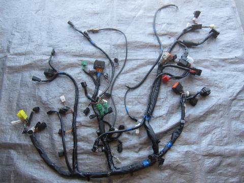 4x Suzuki GSXR 1000 / 1100 Ignition Coil Wire Harness Loom Replacement Plugs – 2-Pin Female
