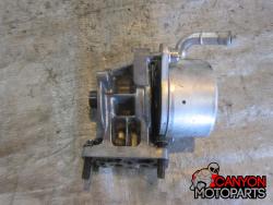 19-23 Kawasaki ZX6R Oil Filter / Cooler Housing