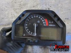 05-06 Honda CBR 600RR Gauge Cluster (21,034 miles)