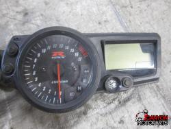 04-05 Suzuki GSXR 600 750 Gauge Cluster (22,700 miles)